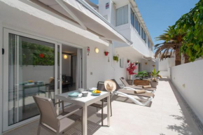 Sabbia Suites Noa Apartment A close to playa chica beach